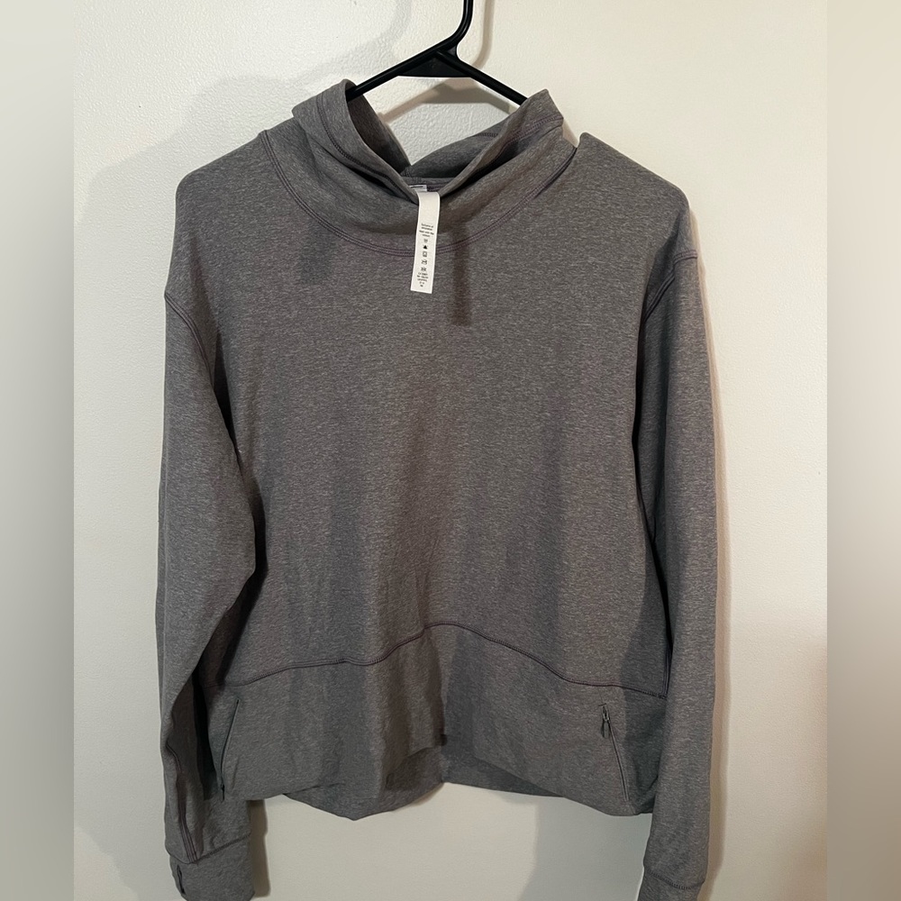 Lululemon mock neck pullover